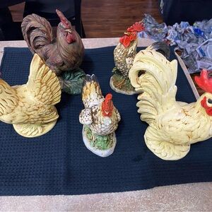 Rustic Rooster Figurine Set - Multicolor